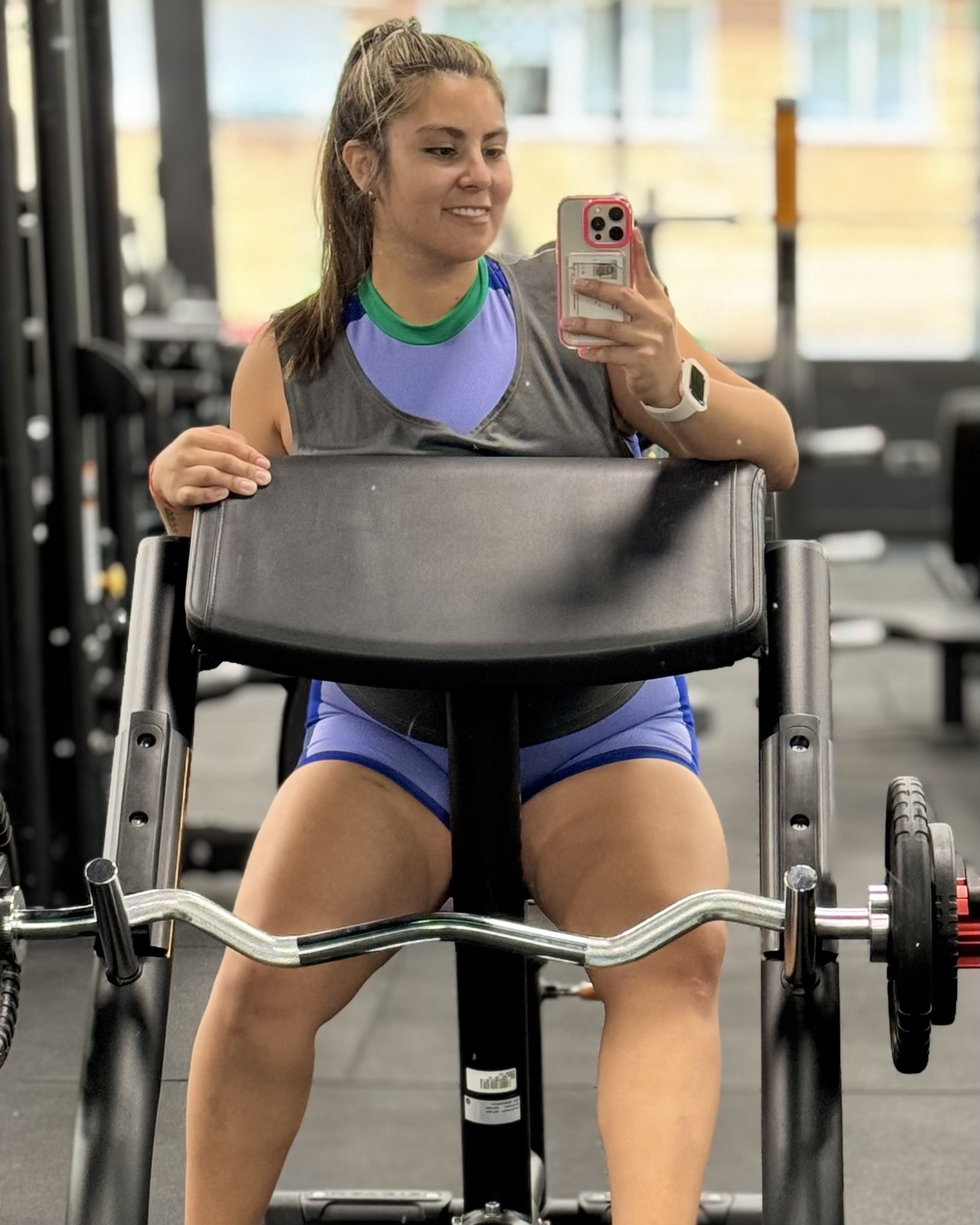 Lucía Malen entrenando en el gimnasio
